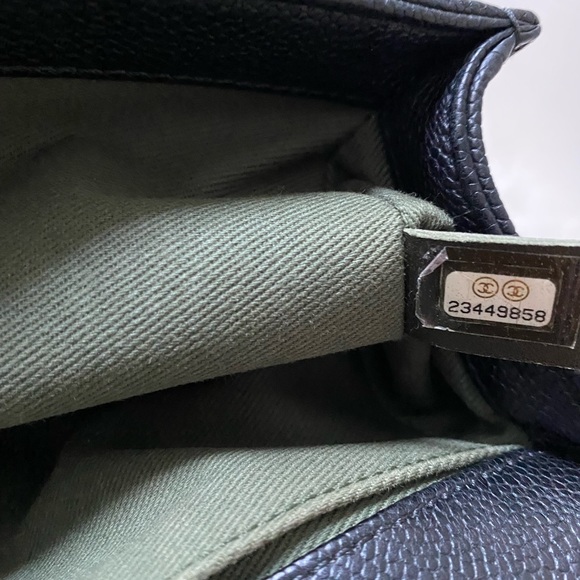 Chanel Medium Boy Handbag in Caviar Leather - Picture 10 of 13